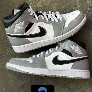 Jordan 1 Mid Light Smoke Grey